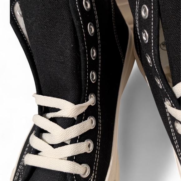 👟 Classic Black High Top Canvas Sneakers Size 8 – New! - Picture 3 of 7